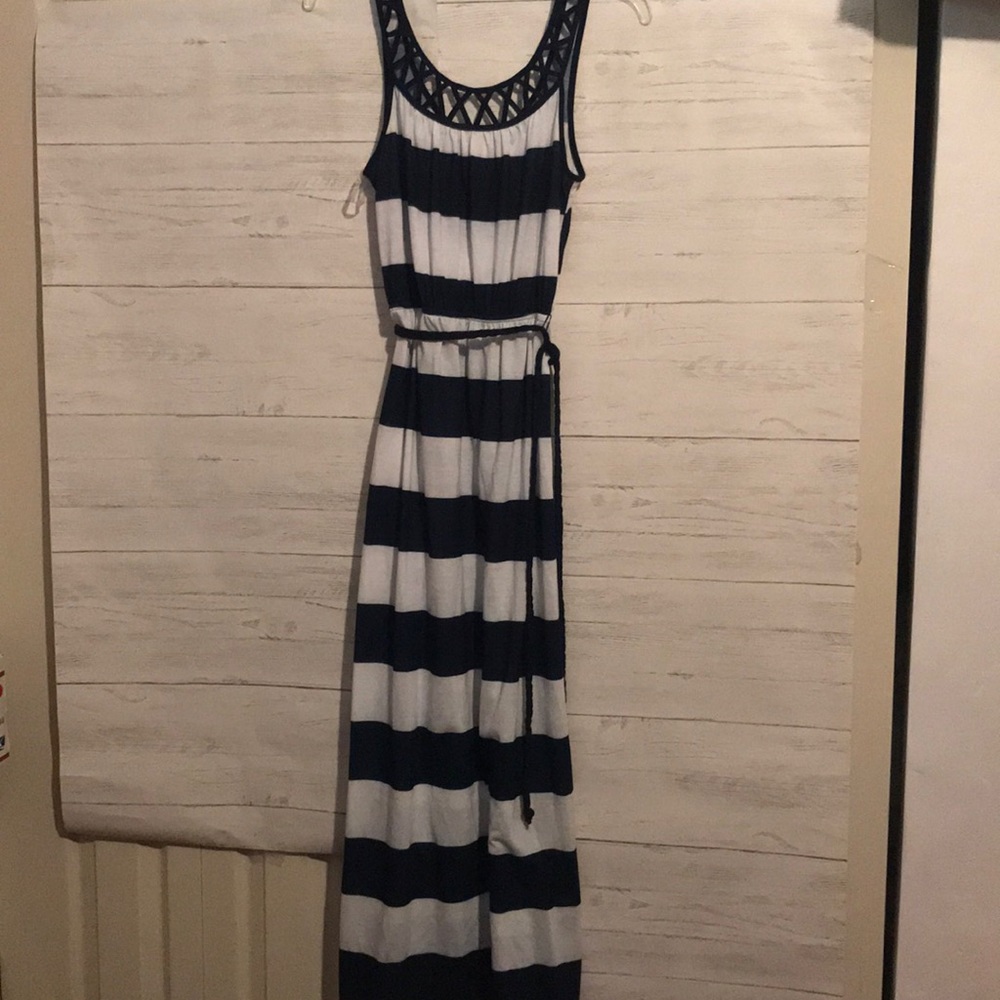 No boundaries maxi dress